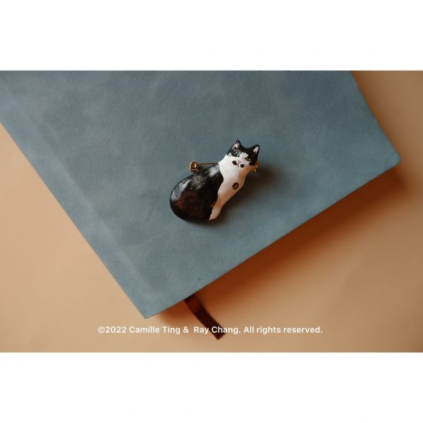 喵黛麗赫本貓咪別針 Meowdrey Hepburn Cat Brooch handmade by Camille Ting：圖片 2