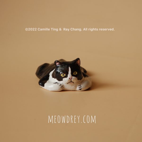 臭臉貓 迷你桌面擺件 Mini Grumpy Tuxedo Cat Sculpture - Camille Ting：圖片 3