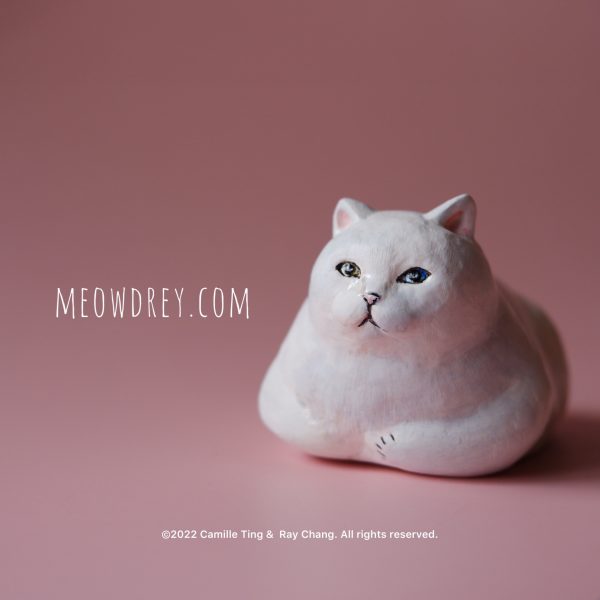 雙瞳白貓雕塑桌面擺件 cat sculpture｜ 喵黛麗原創手作貓咪雕塑桌面擺件：圖片 4